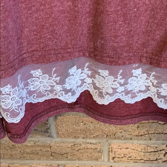 Rose&Lace Tunic - Picture 4 of 4